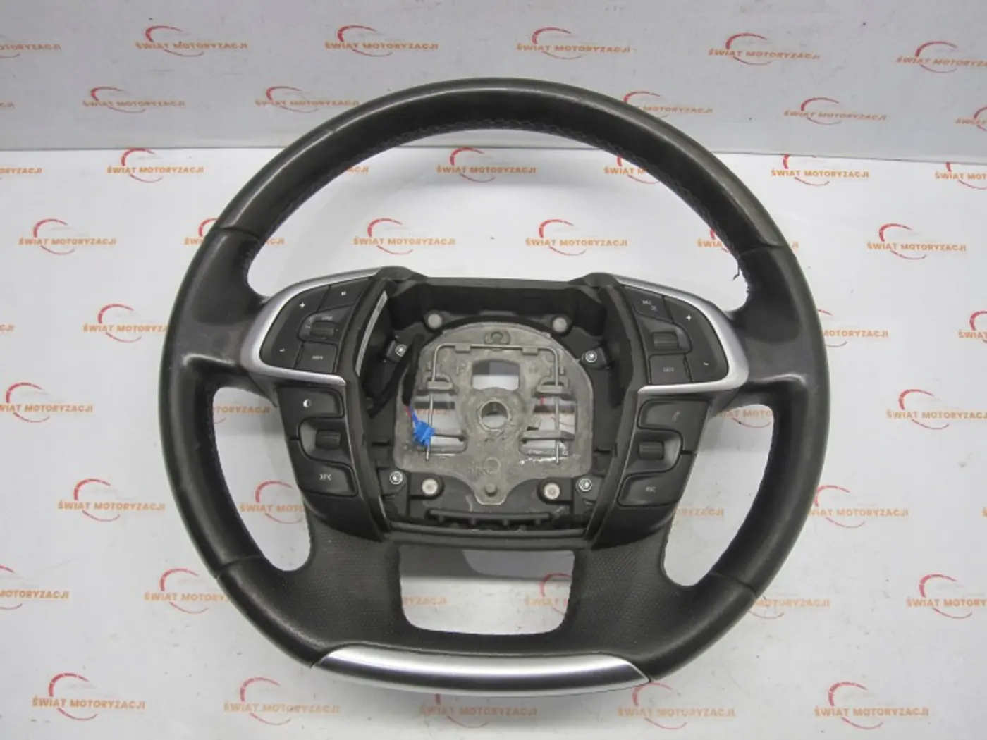Руль к DS 4 2015