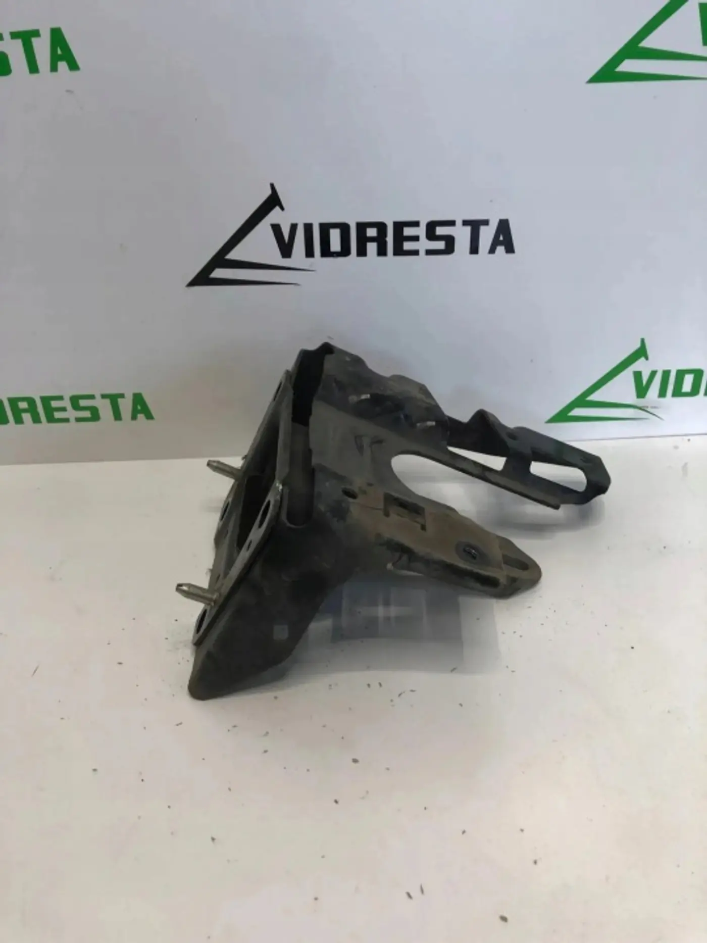 Подушка крепления КПП к Citroen C3 2009