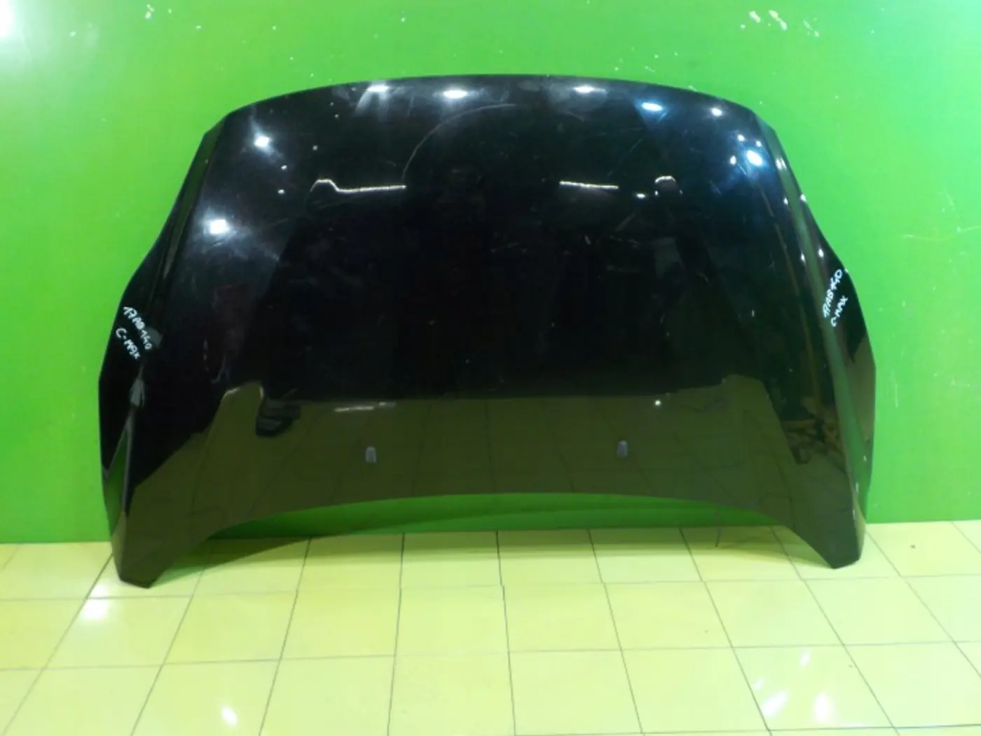 Капот к Ford C-MAX 2010