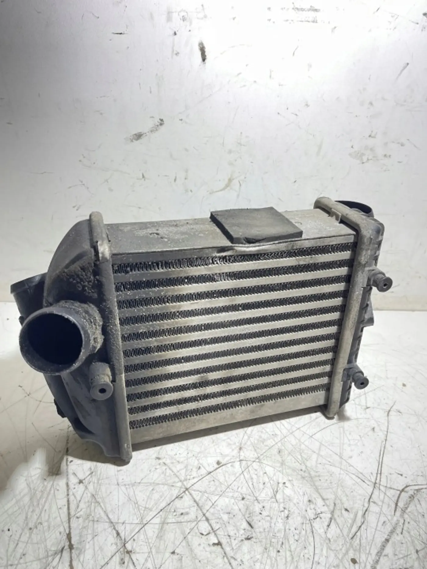 Интеркулер к Audi A4 2000