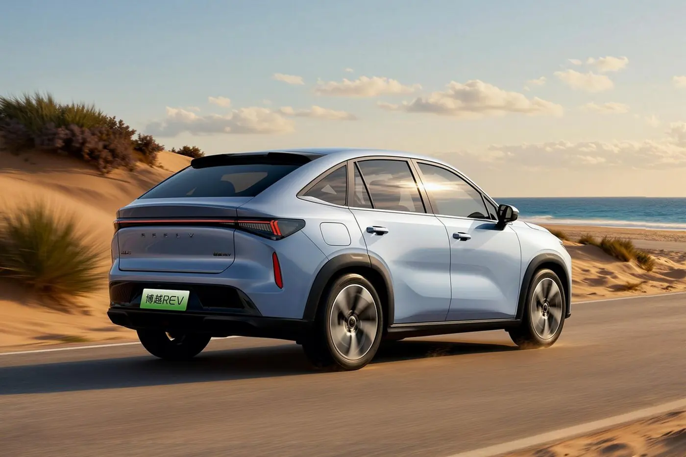 В Китае дебютировал гибридный купе-кроссовер Geely Boyue REV