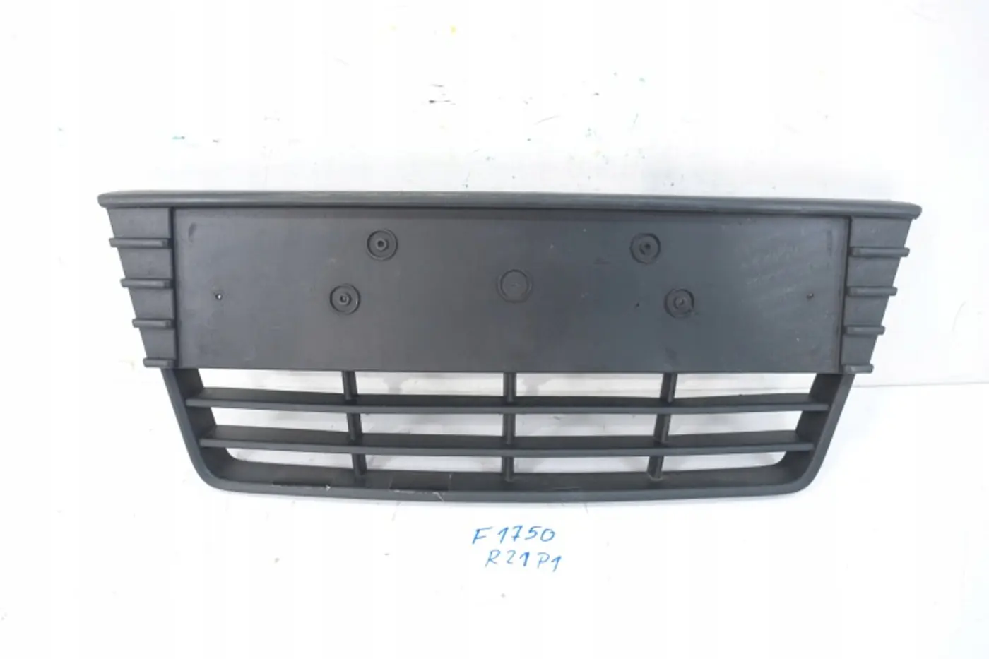 Решетка радиатора к Ford Focus 2011