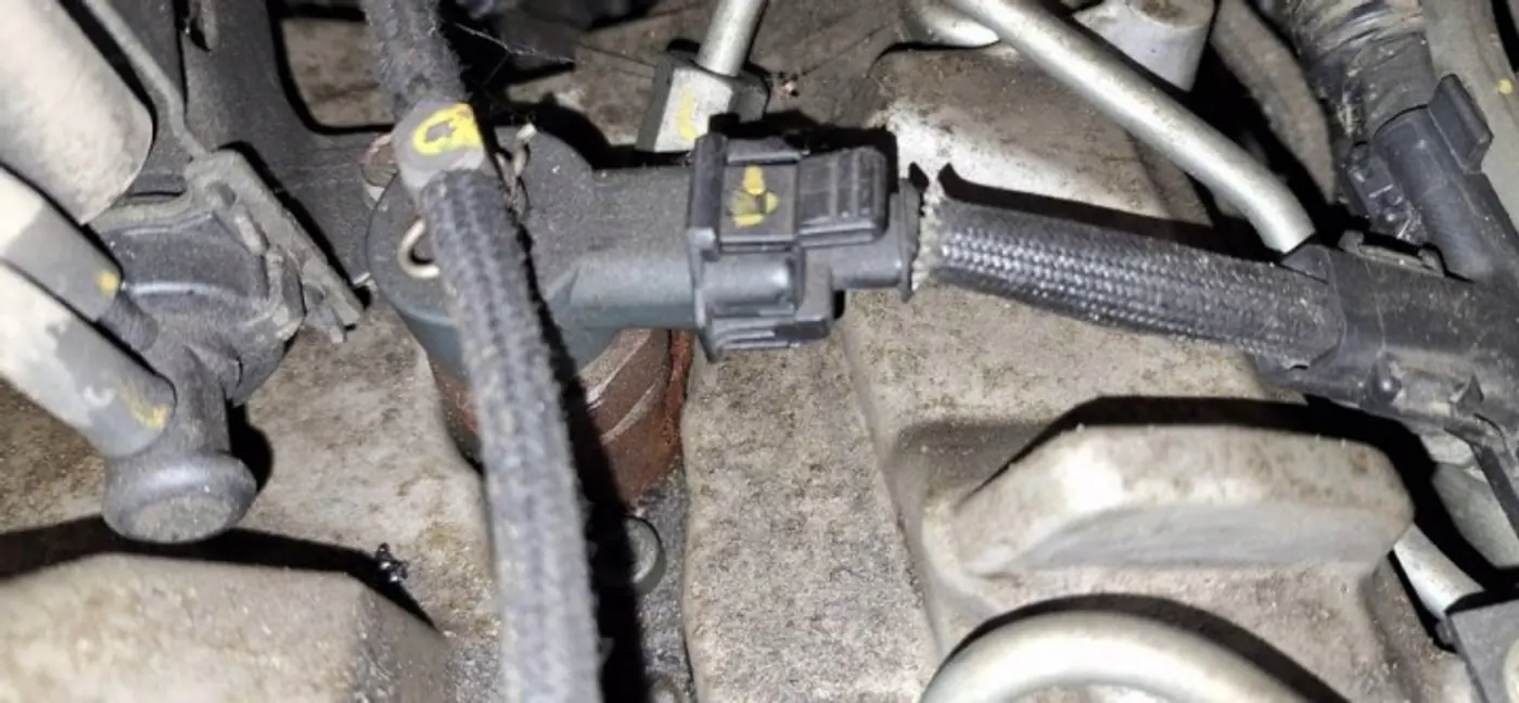 Форсунка к Honda FR-V 2004