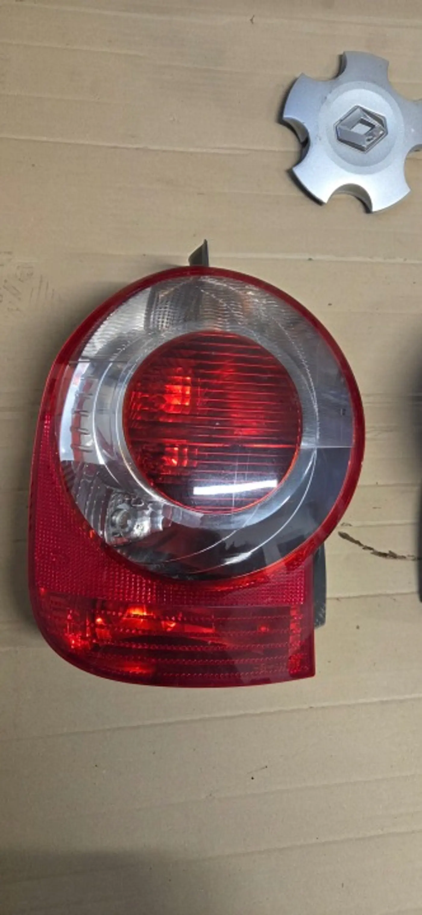 Фонарь задний левый к Renault Modus 2004