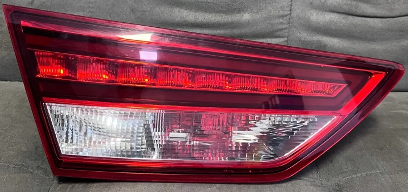 Фонарь задний правый к Cupra Leon 2020