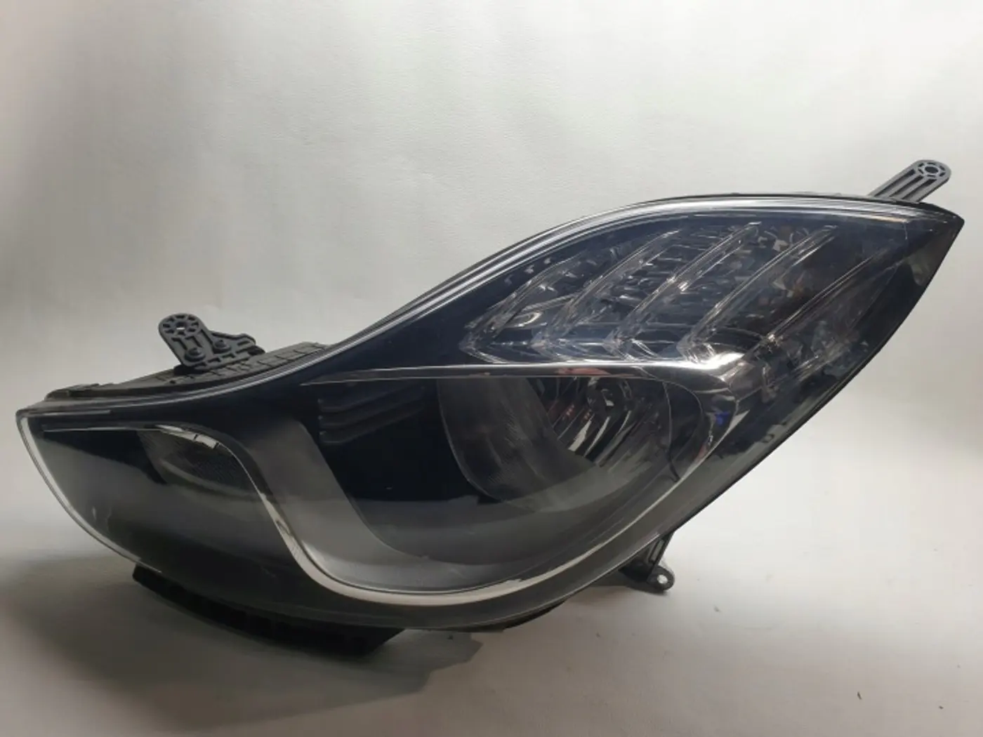 Фара левая к Hyundai ix20 2015