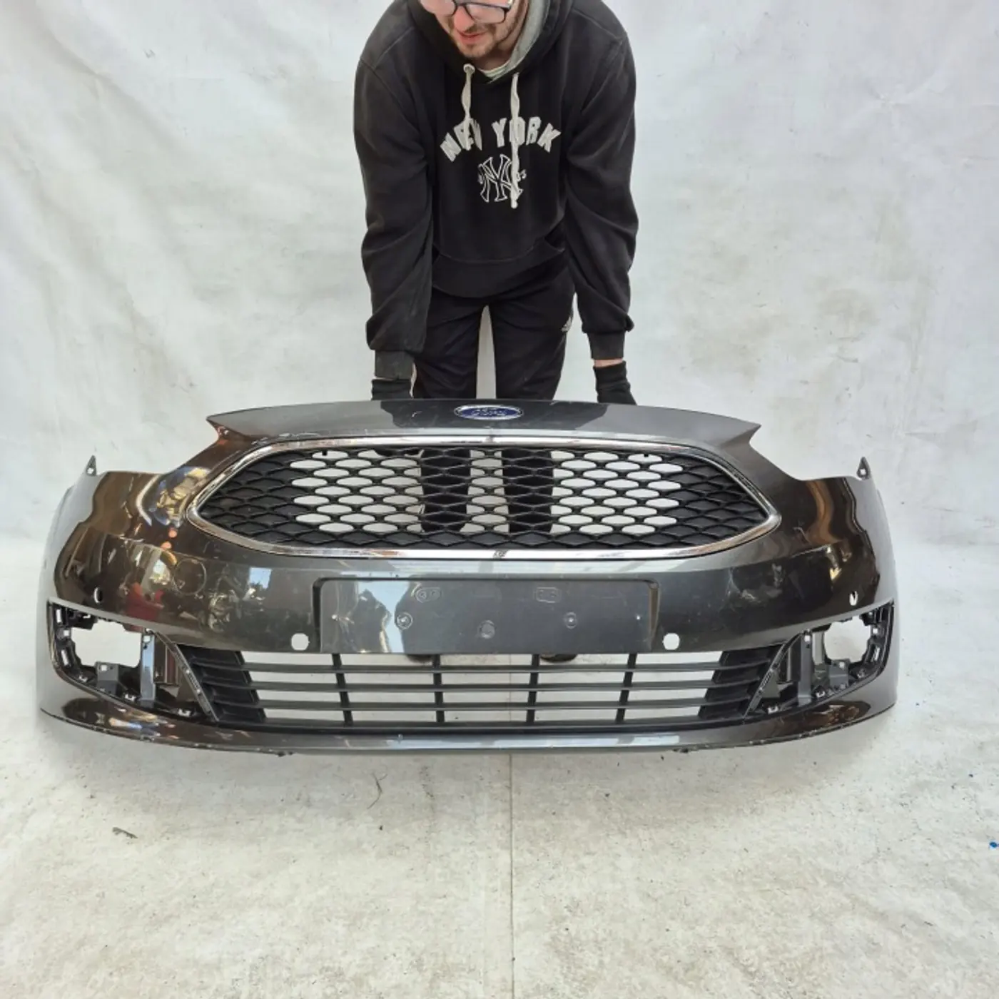Бампер передний к Ford C-MAX 2015