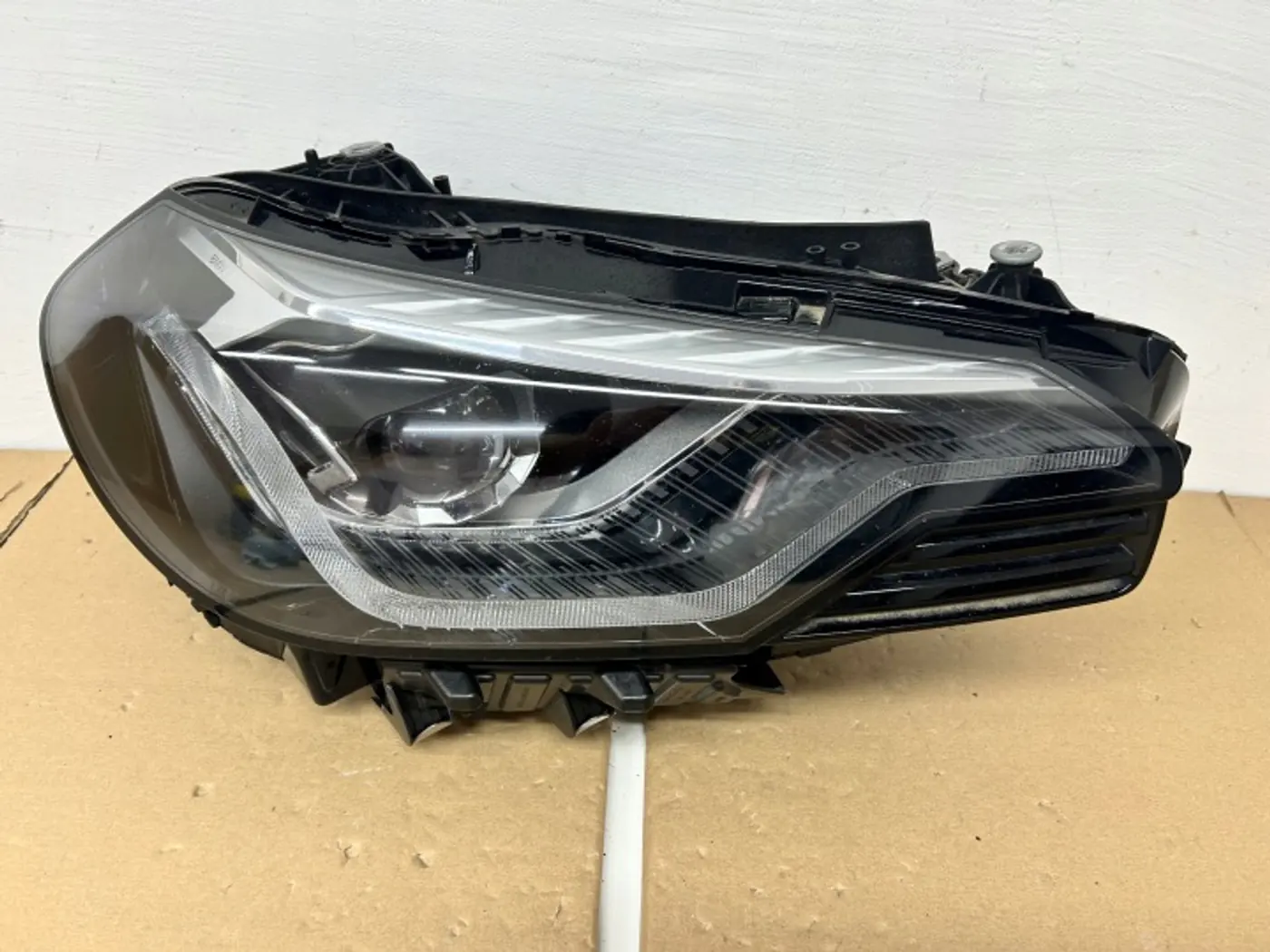 Фара правая к BMW M2 2022