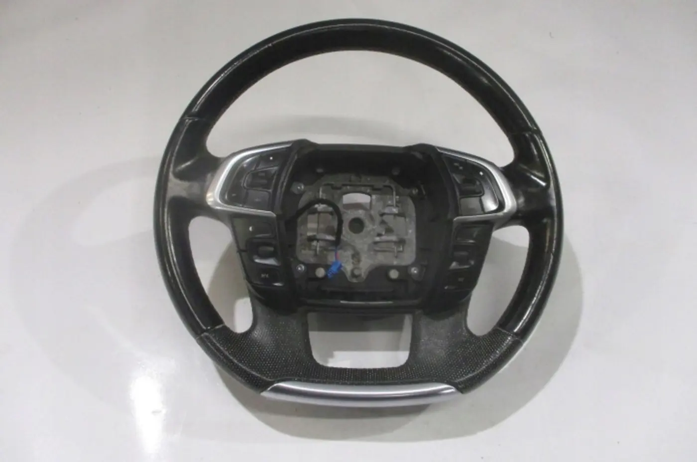Руль к DS 4 2015