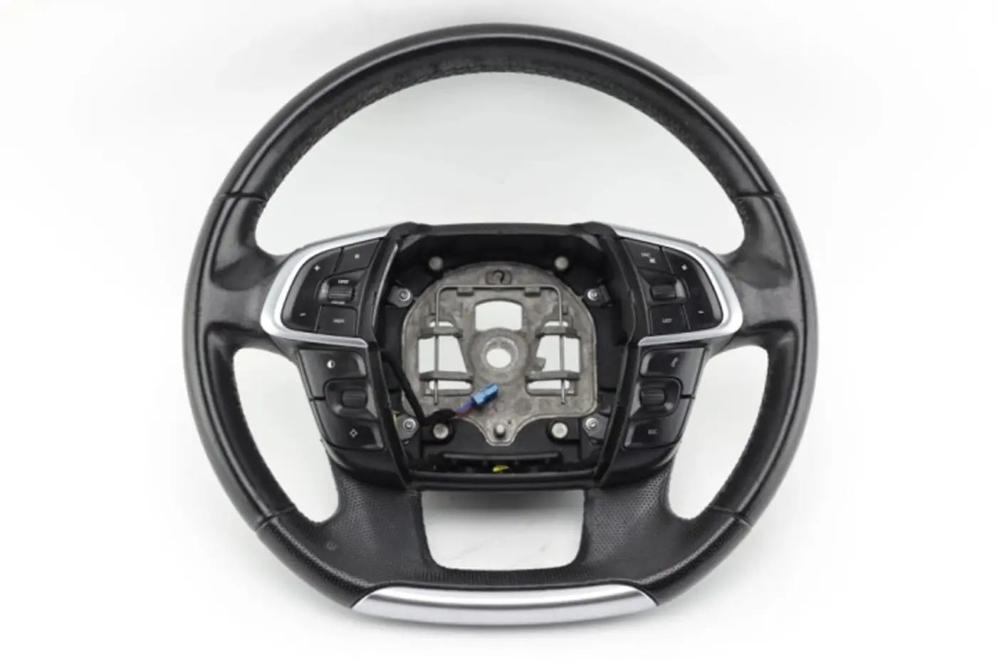 Руль к DS 4 2015