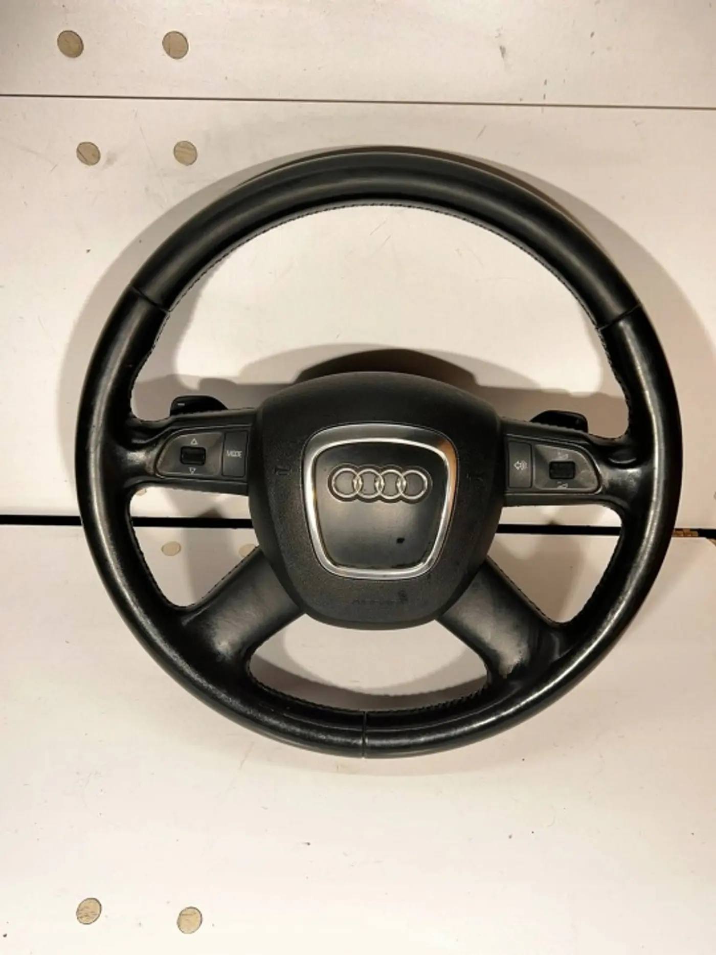 Руль к Audi S6 2006