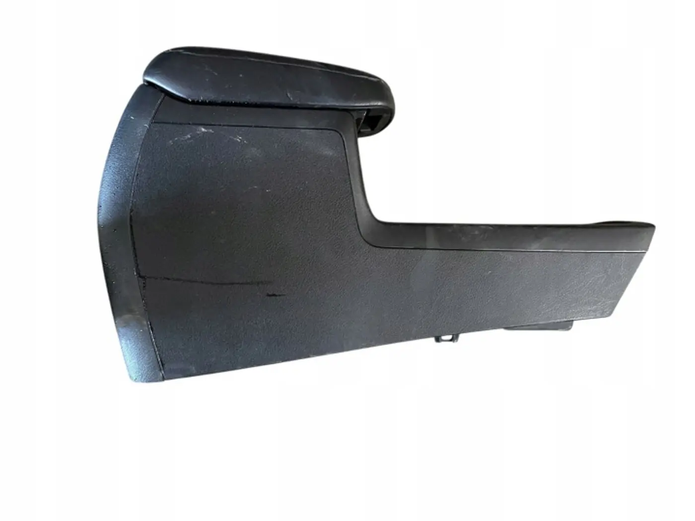 Подлокотник к Subaru Forester 2007
