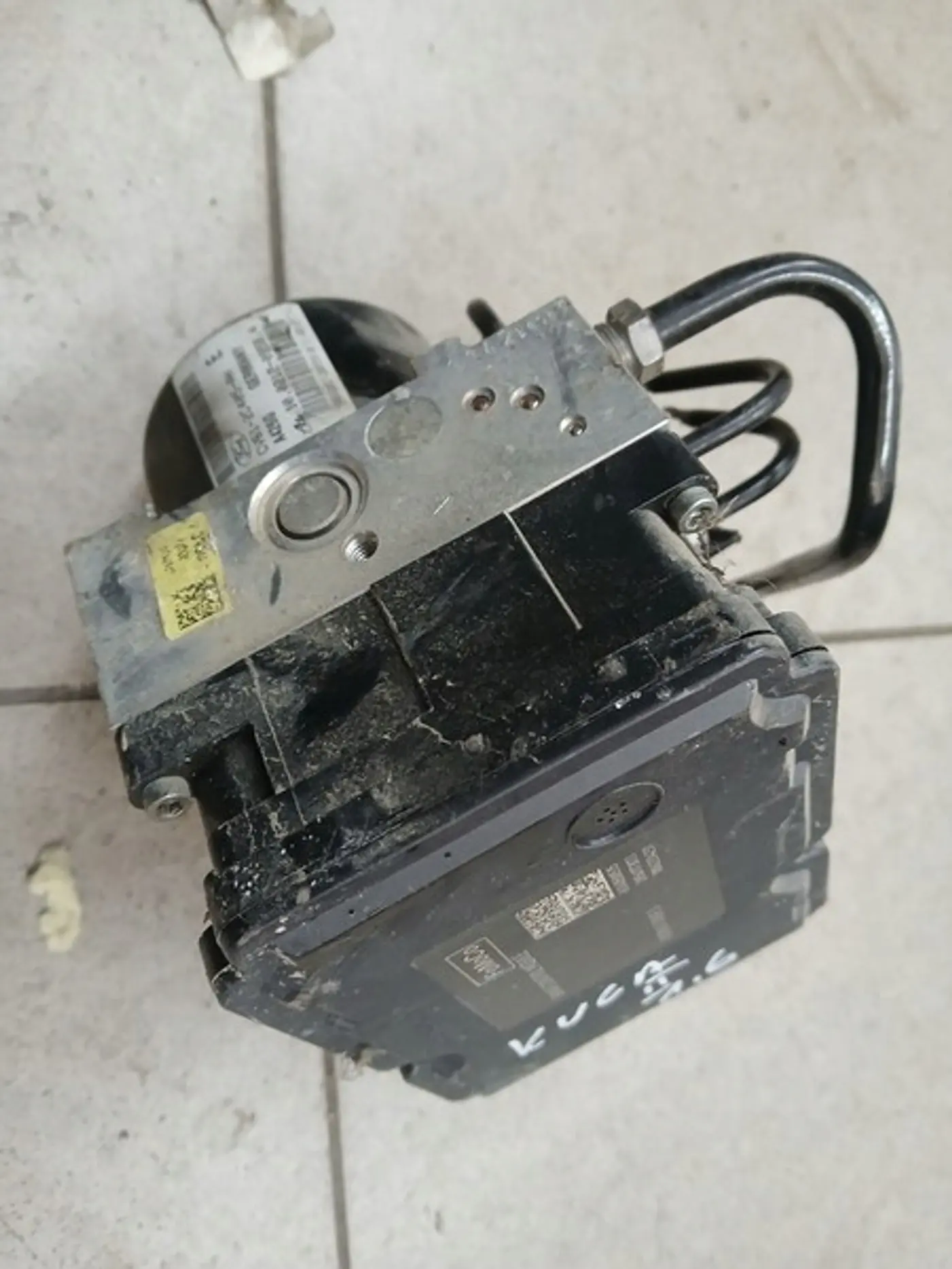 Блок ABS к Ford Kuga 2013