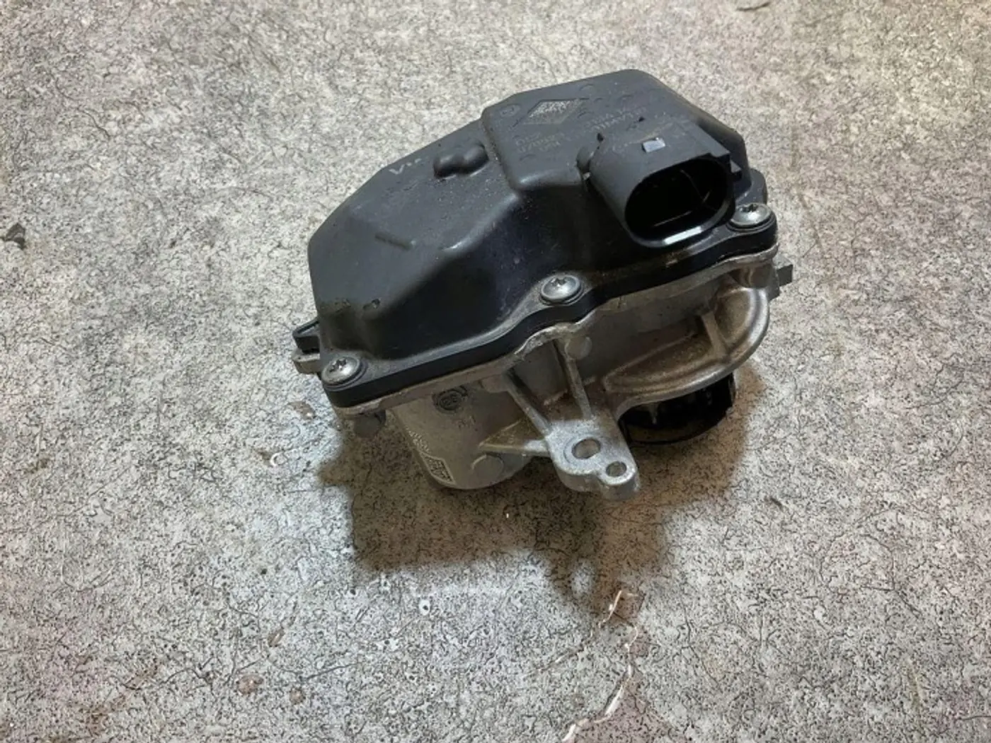 Клапан EGR к SEAT Ateca 2016