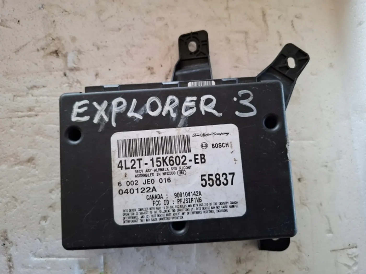 Блок предохранителей к Ford Explorer 2002
