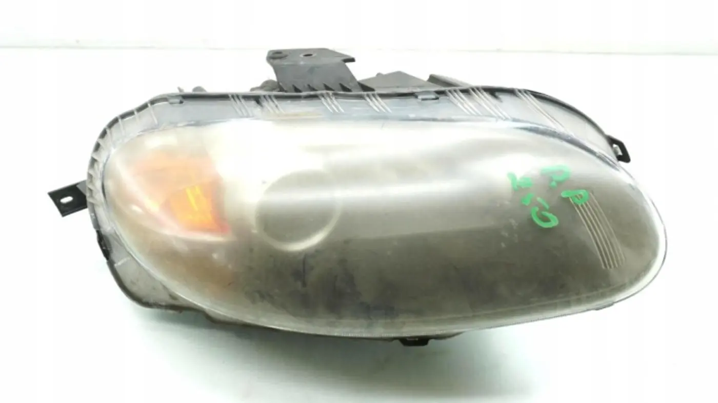 Фара правая к Mazda MX-5 2005