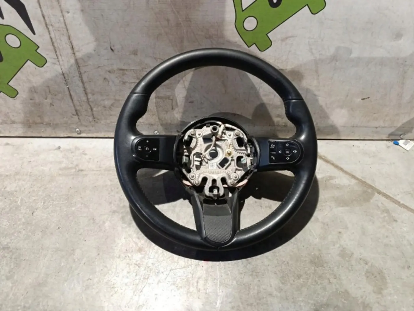 Руль к MINI Countryman 2020