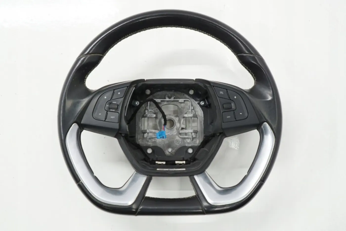 Руль к DS 5 2015