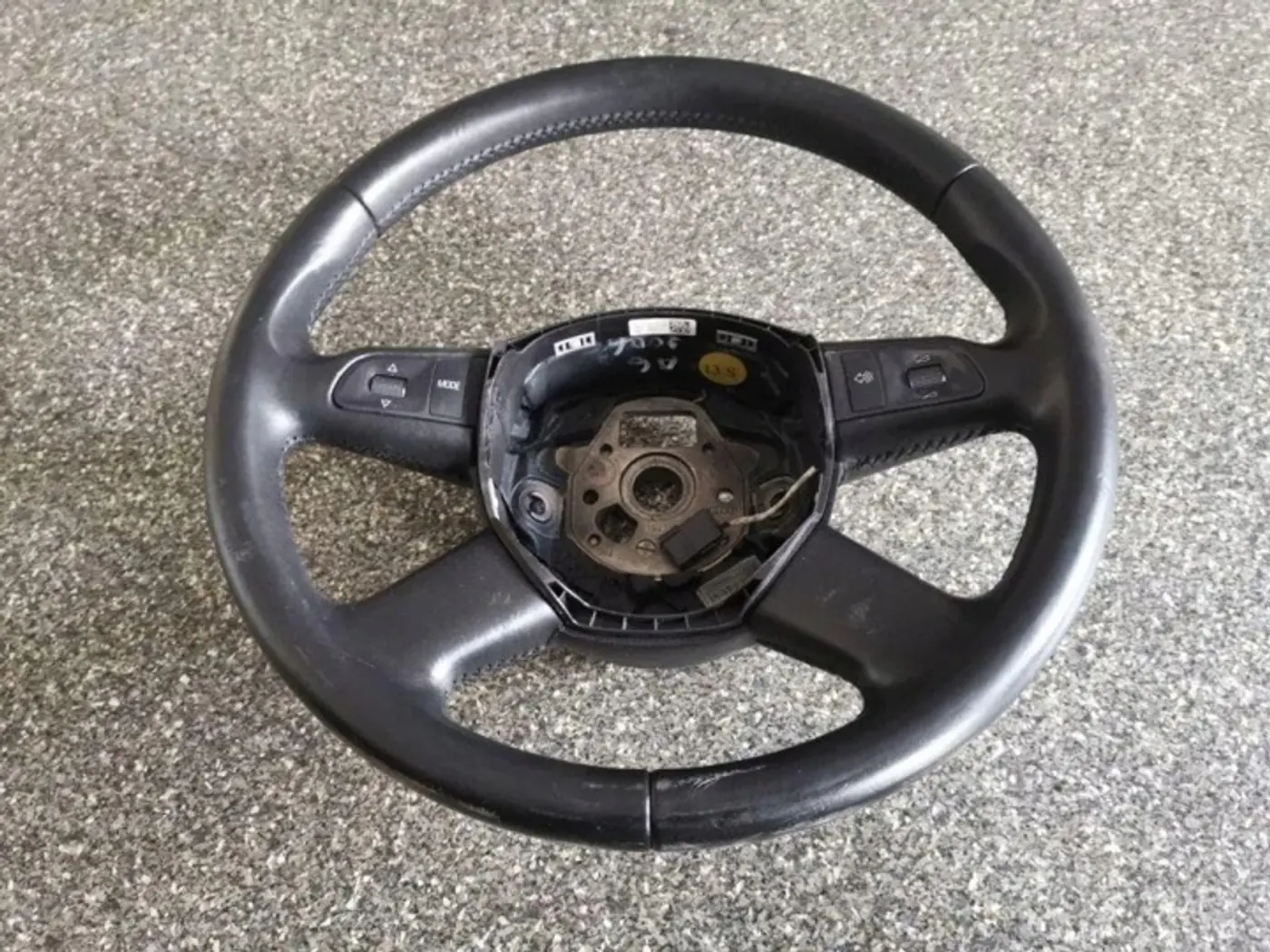 Руль к Audi S6 2006