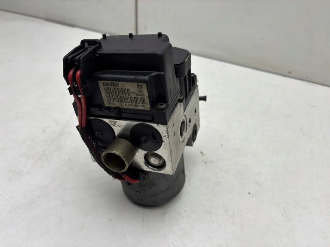 Блок ABS к Audi S6 1999