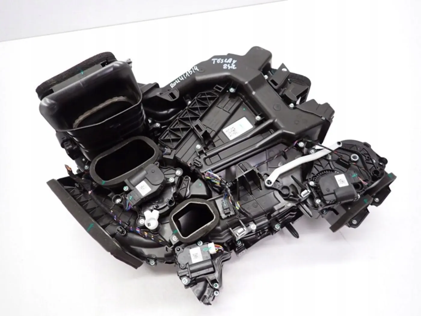 Отопитель в сборе (печка) к Tesla Model X 2015