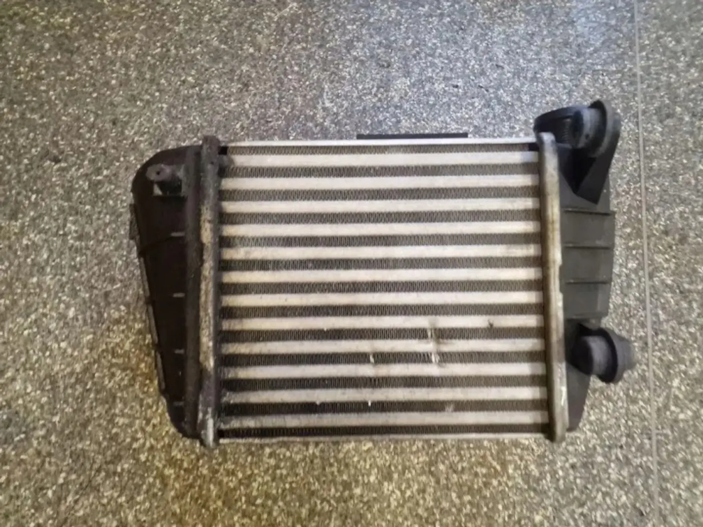 Интеркулер к Audi A4 2000