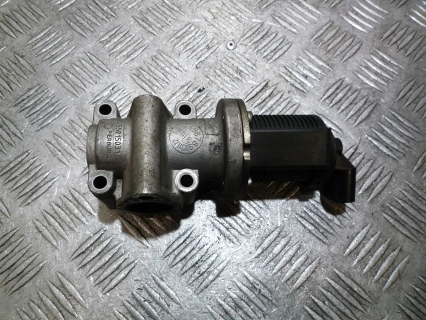 Клапан EGR к Saab 9-3 2002