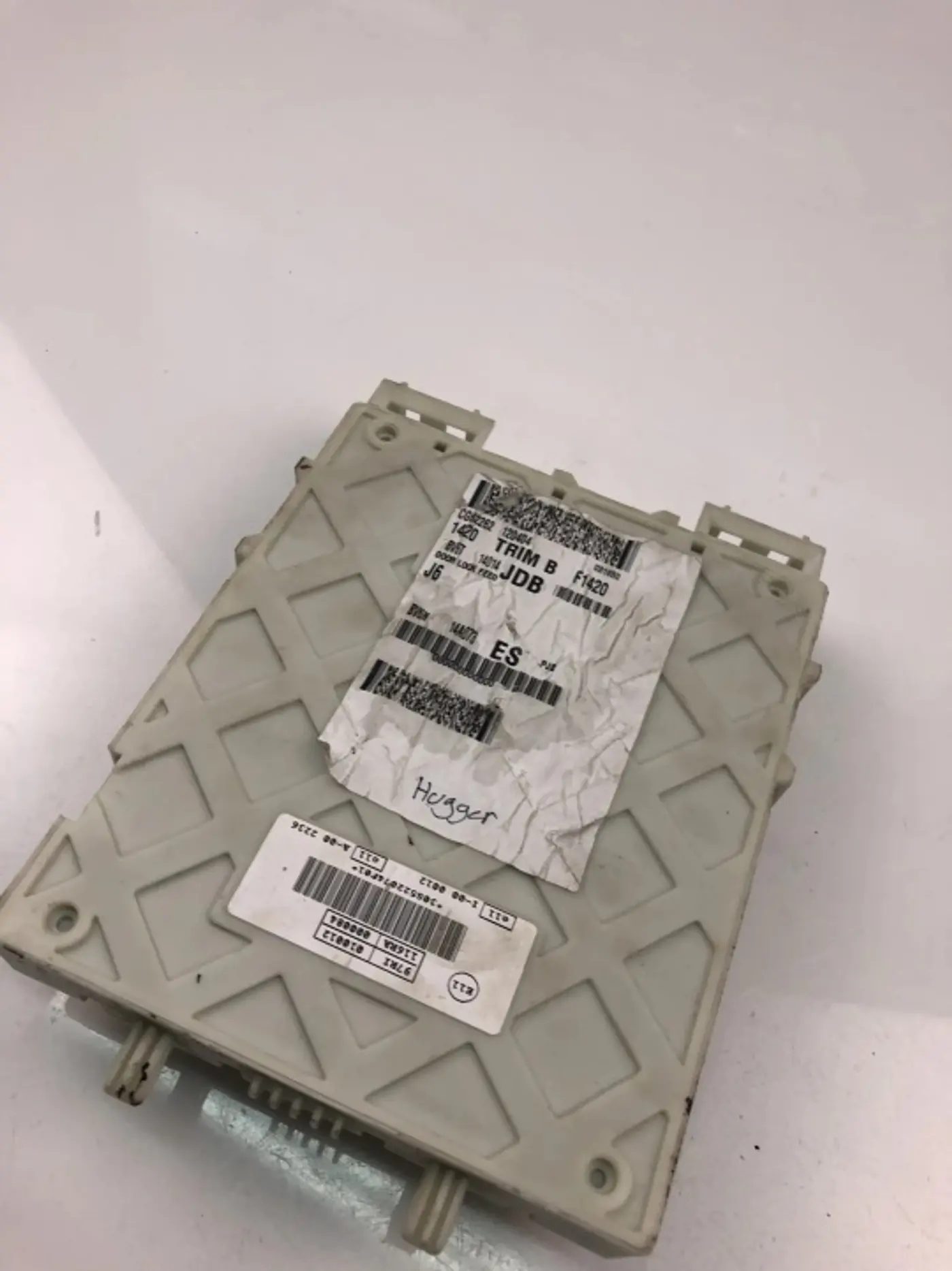Блок предохранителей к Ford C-MAX 2010