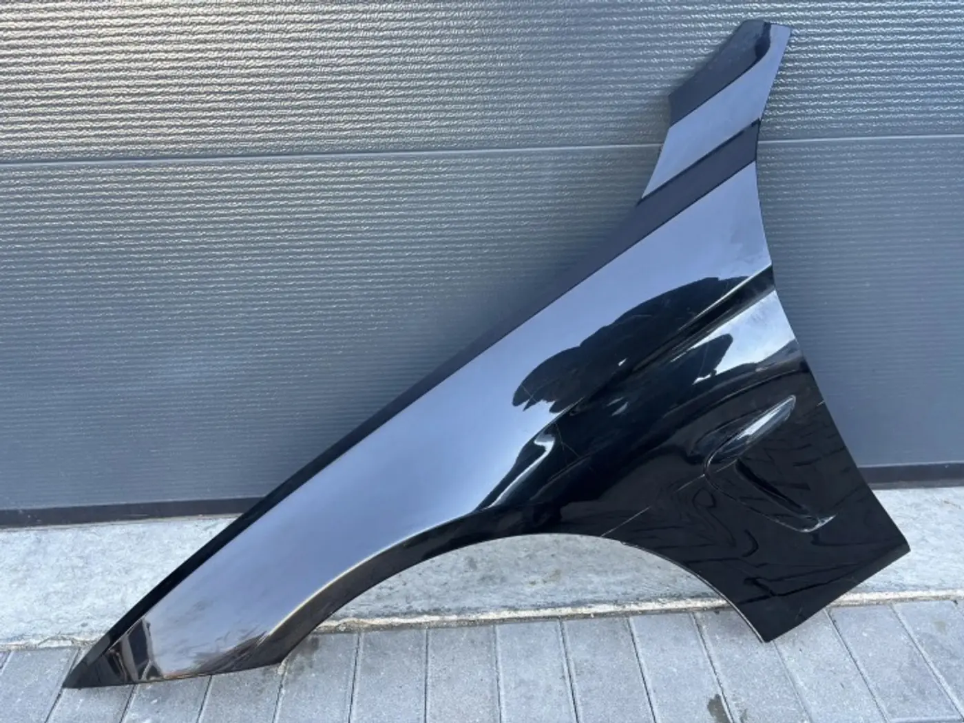 Крыло переднее левое к BMW M4 2014