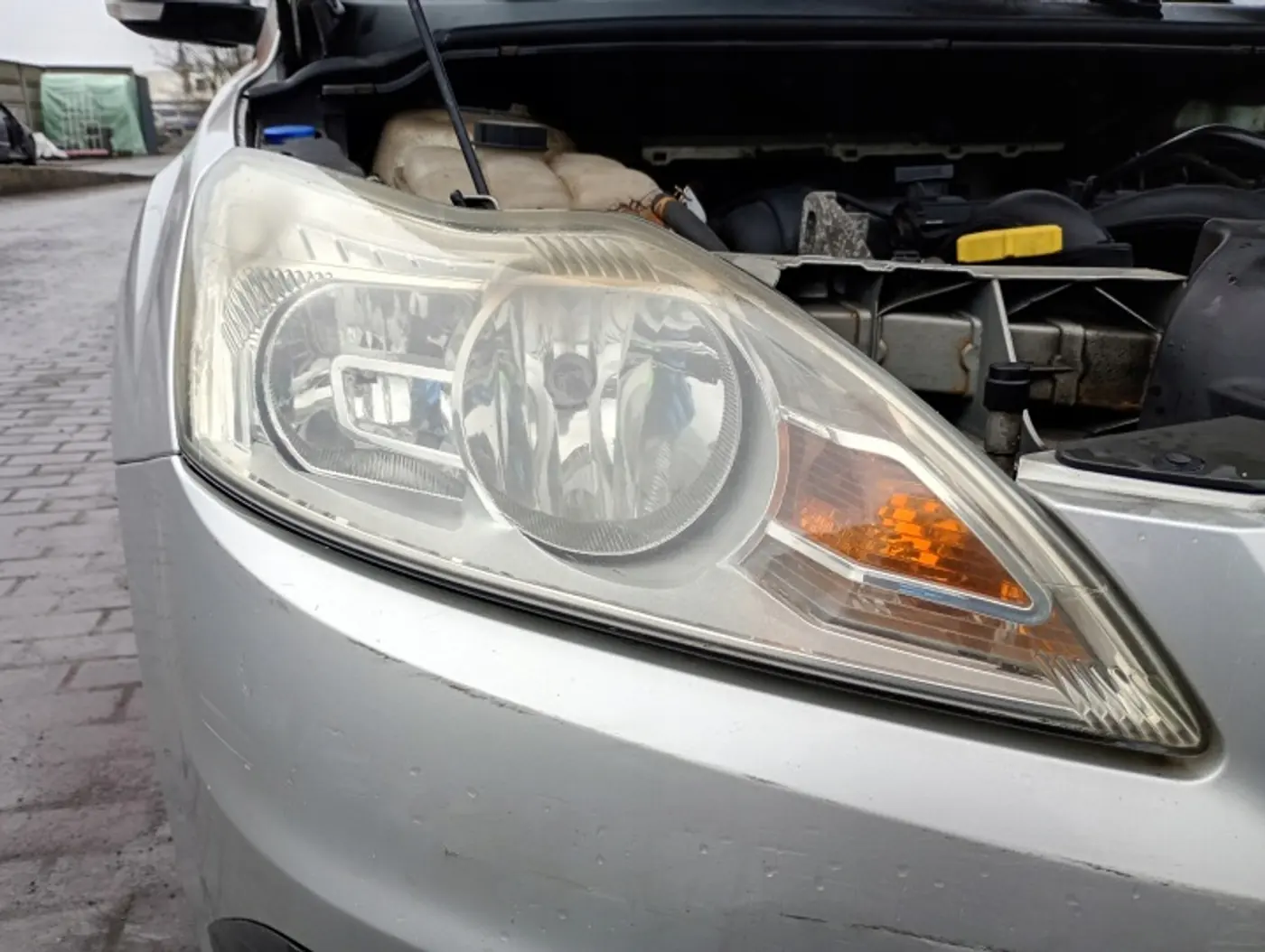 Фара правая к Ford Focus 2005
