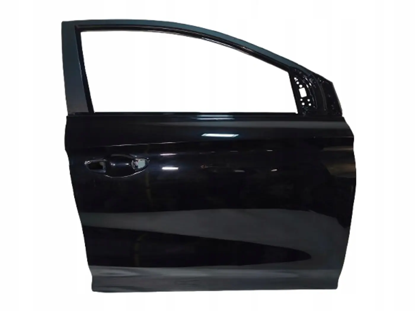 Дверь передняя правая к MG 3 2013