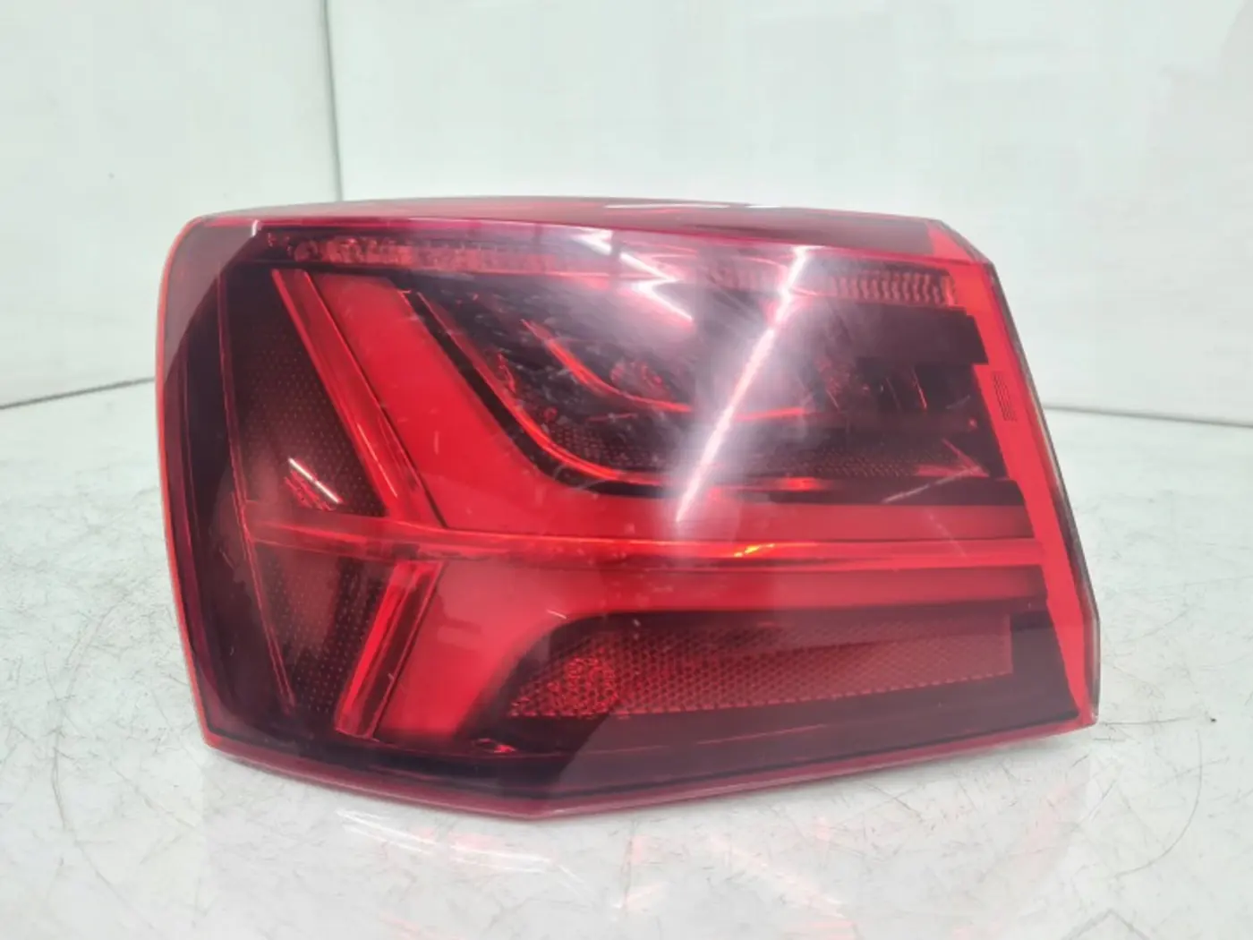 Фонарь задний левый к Audi S6 2012
