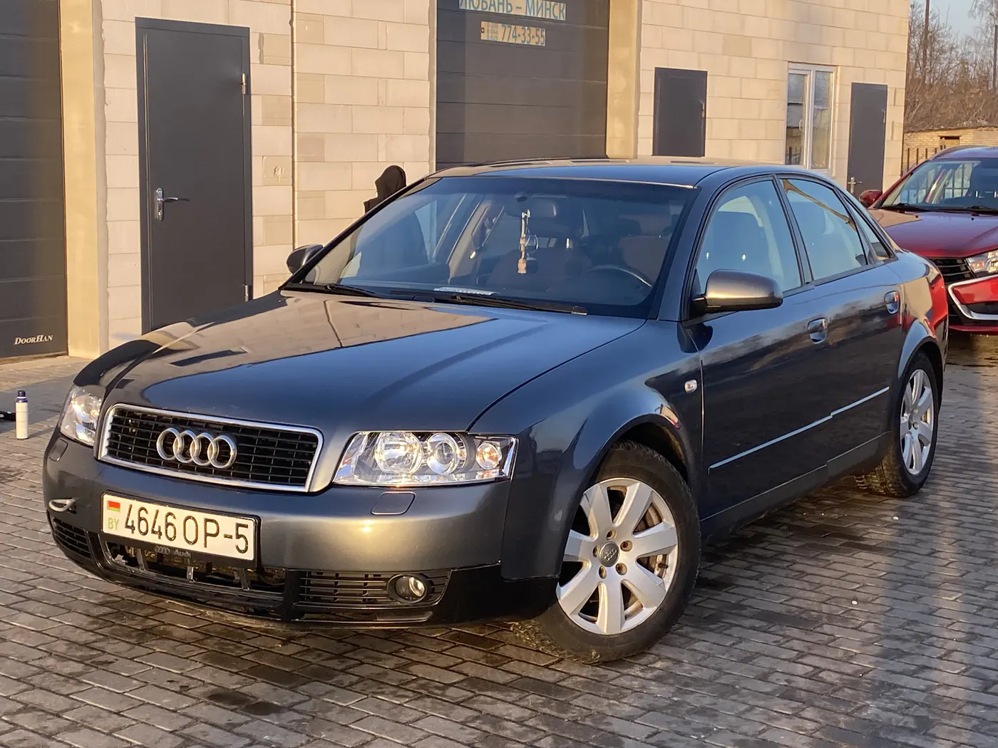 Audi A4 II (B6), 2001