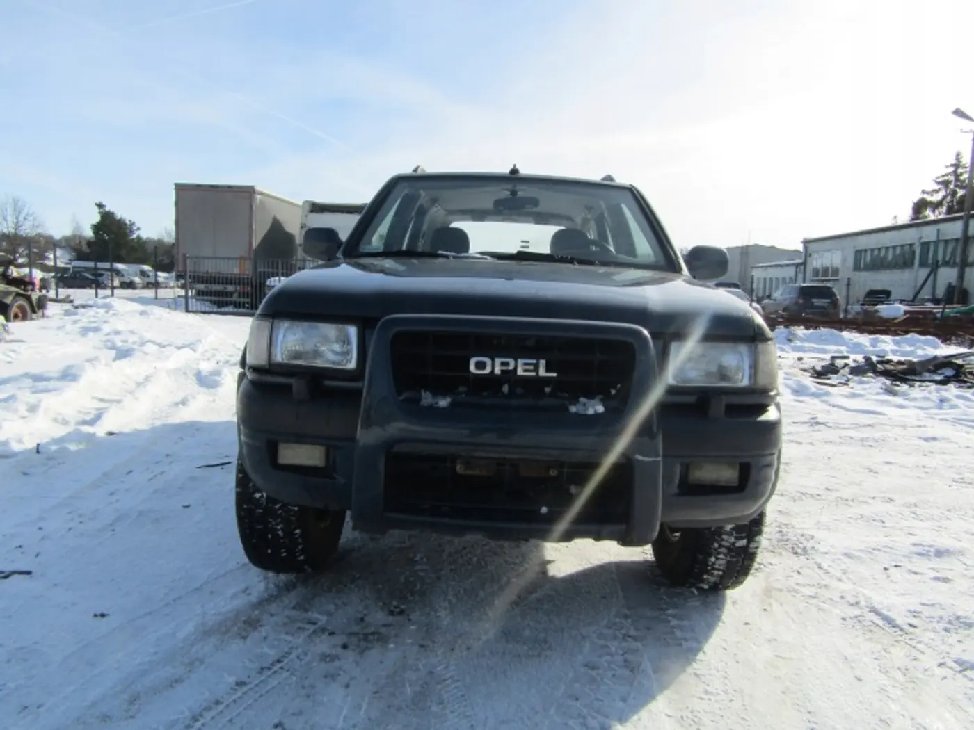 Бампер передний к Opel Frontera 1998