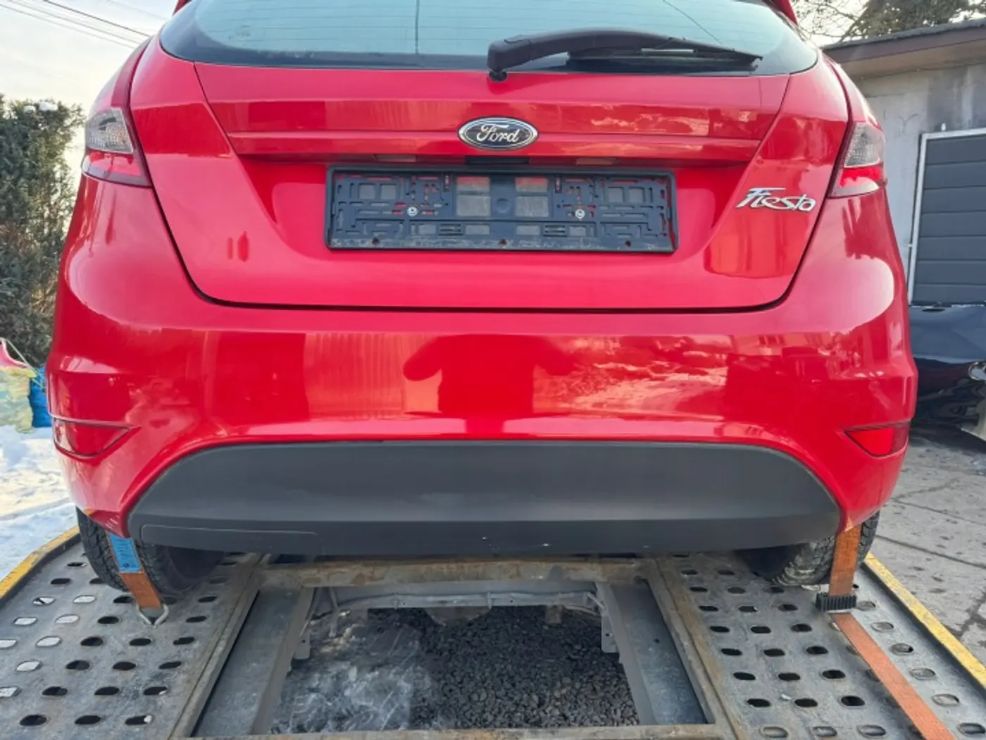 Бампер задний к Ford Fiesta 2017