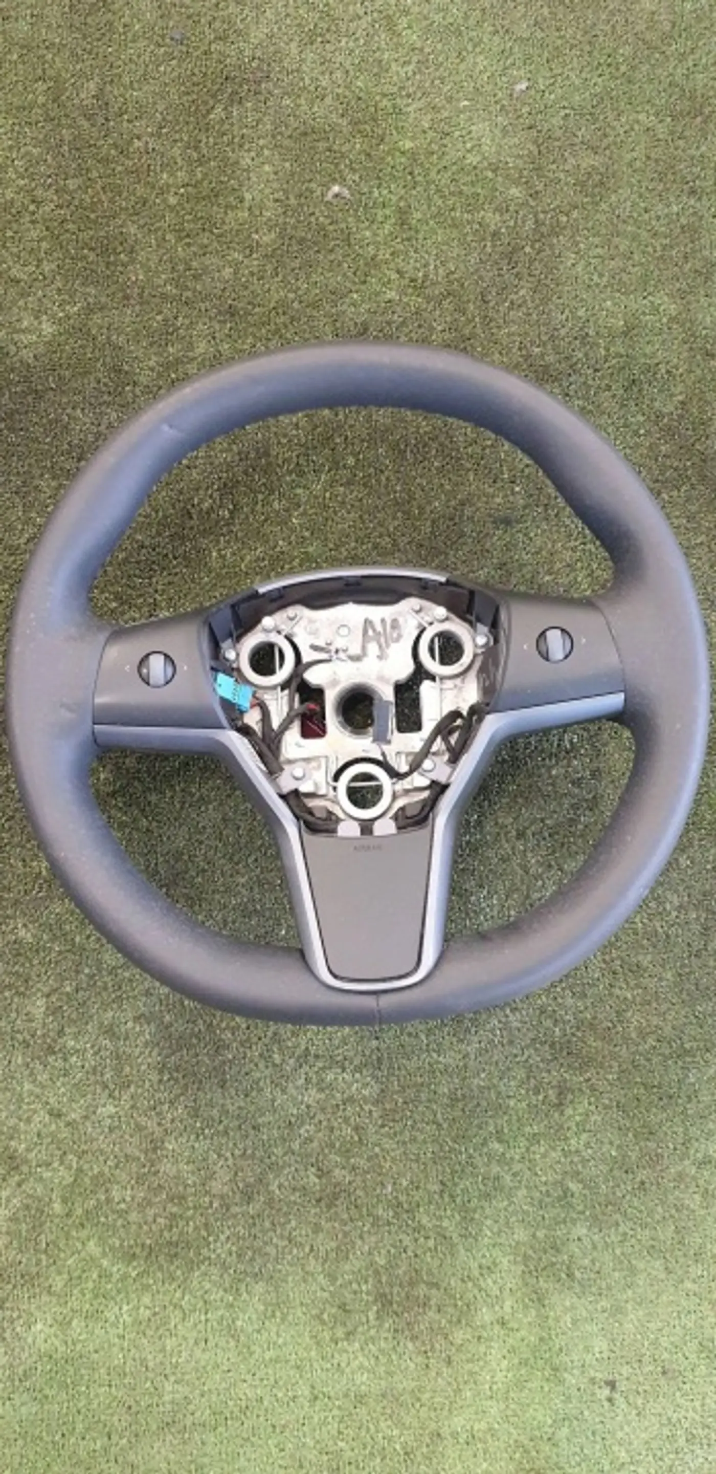 Руль к Tesla Model Y 2020