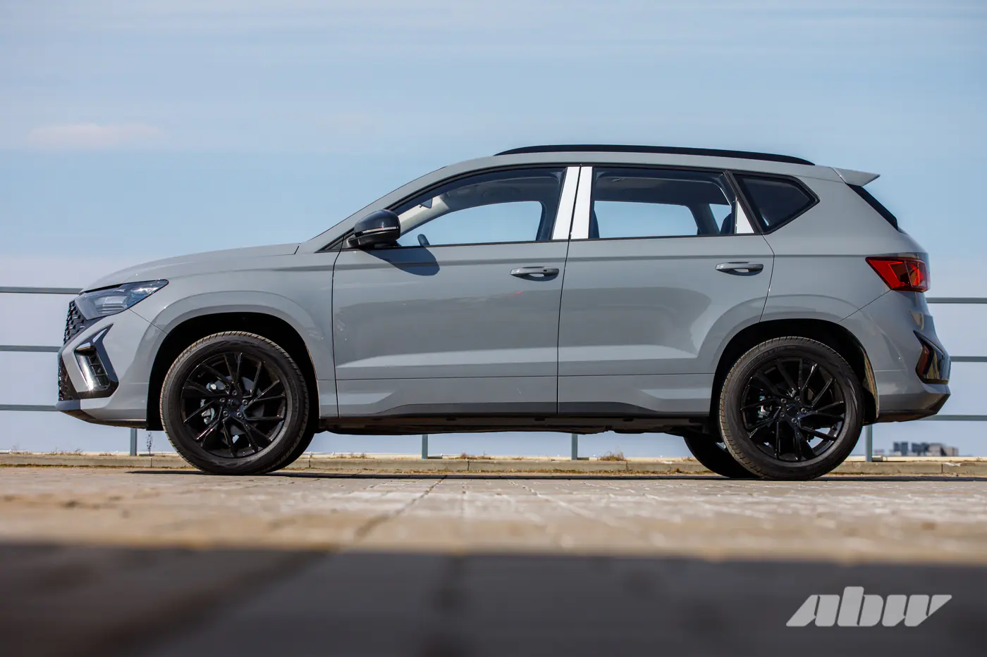 Проще, чем Karoq и Taos, зато новый? Знакомимся с Jetta VS5