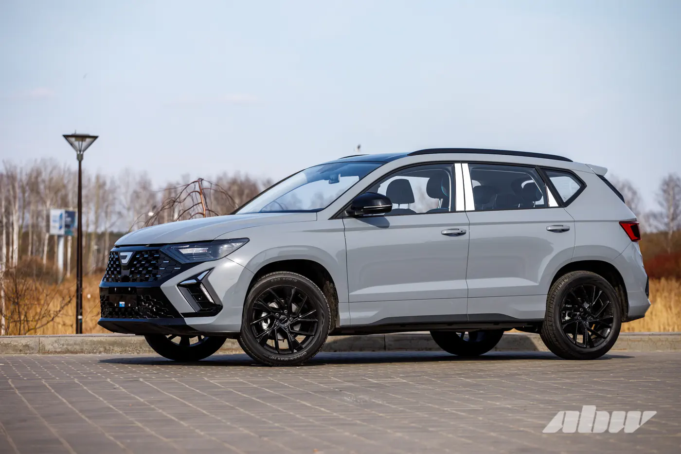 Проще, чем Karoq и Taos, зато новый? Знакомимся с Jetta VS5