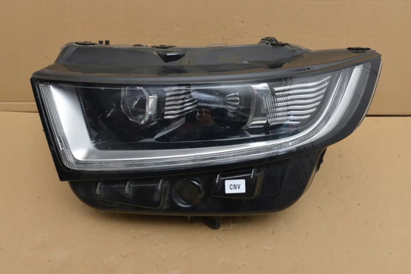 Фара правая к Ford Edge 2015