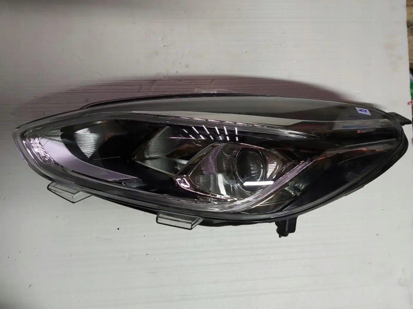 Фара левая к Ford C-MAX 2010