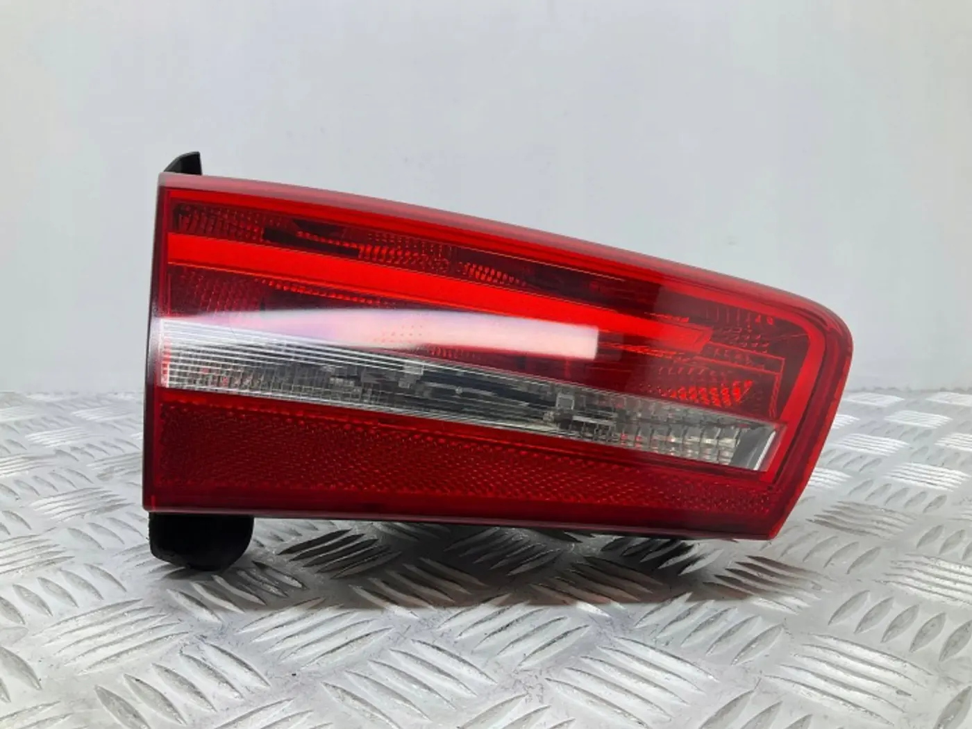 Фонарь задний левый к Audi S6 2012