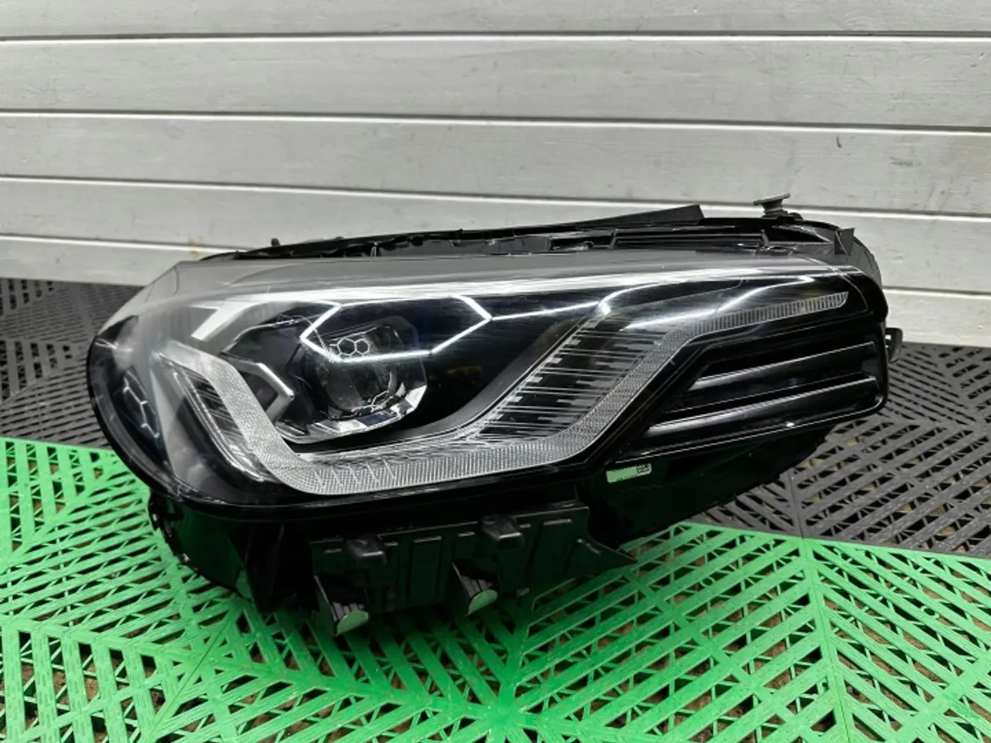 Фара правая к BMW M2 2022