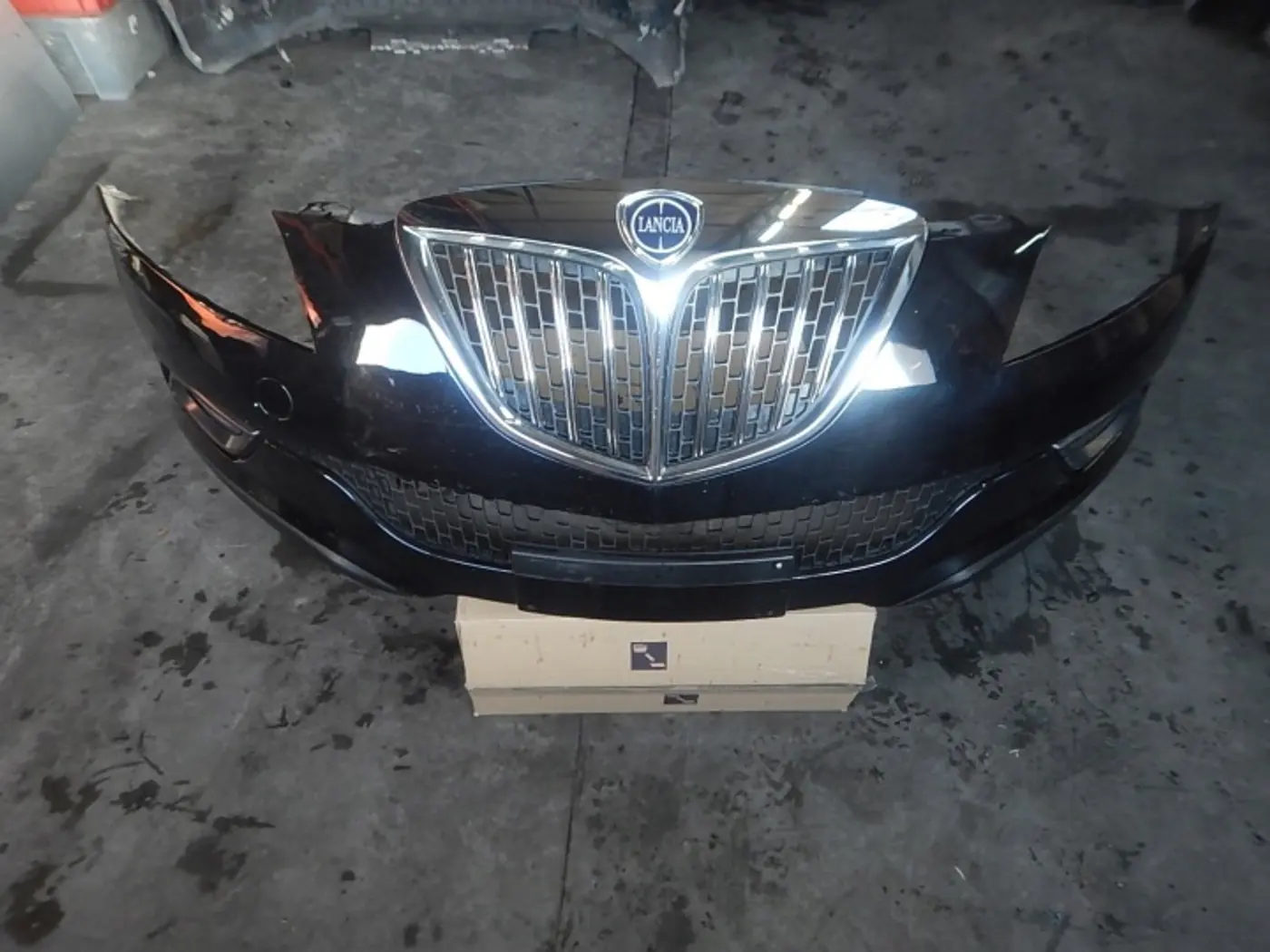 Бампер передний к Lancia Delta 2008