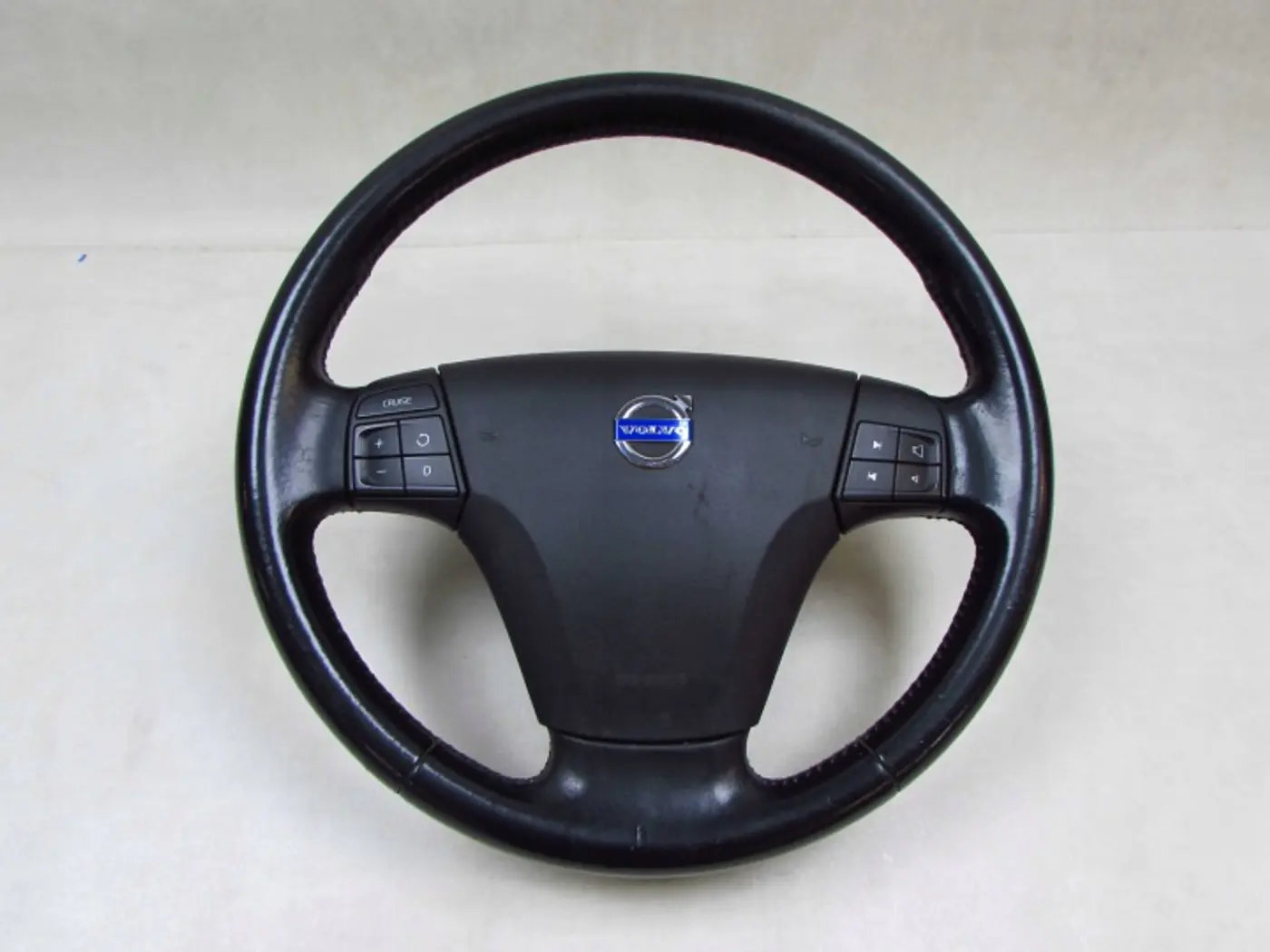 Руль к Volvo C70 2009