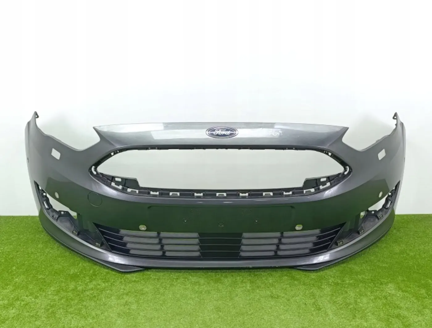 Бампер передний к Ford C-MAX 2015