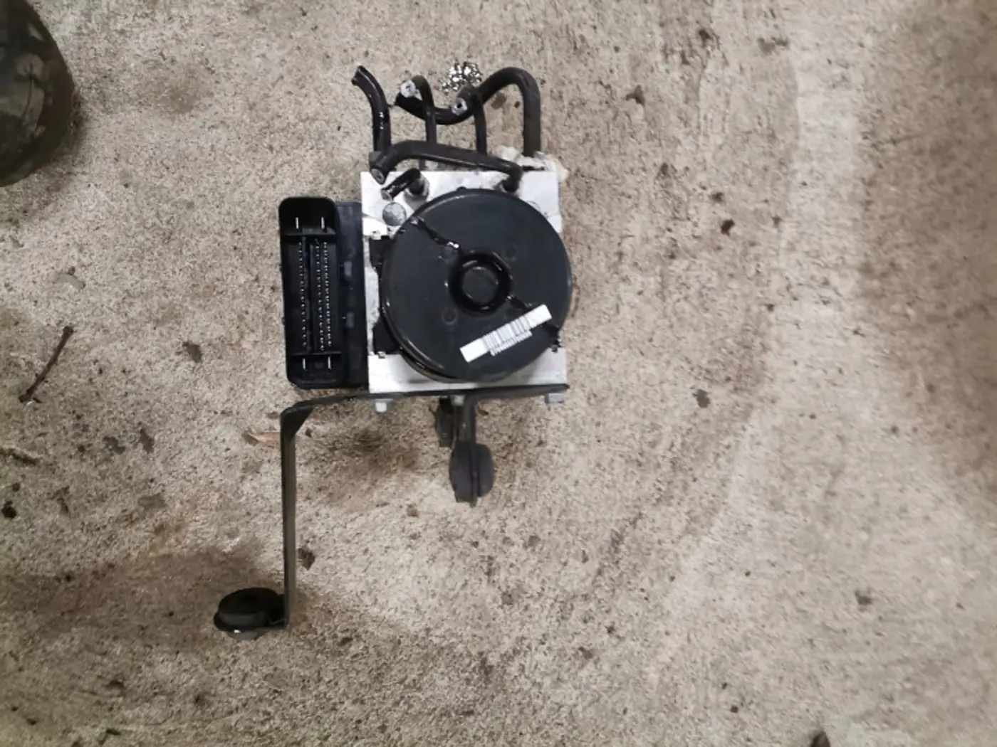Блок ABS к Ford Kuga 2013