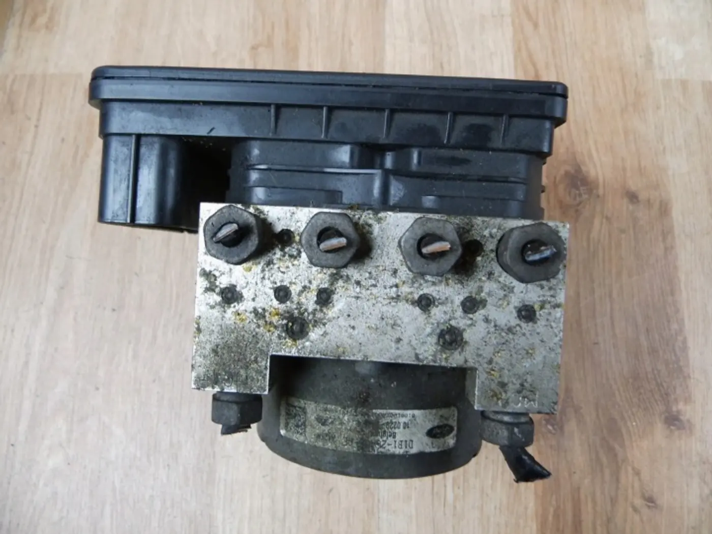 Блок ABS к Ford Fiesta 2001