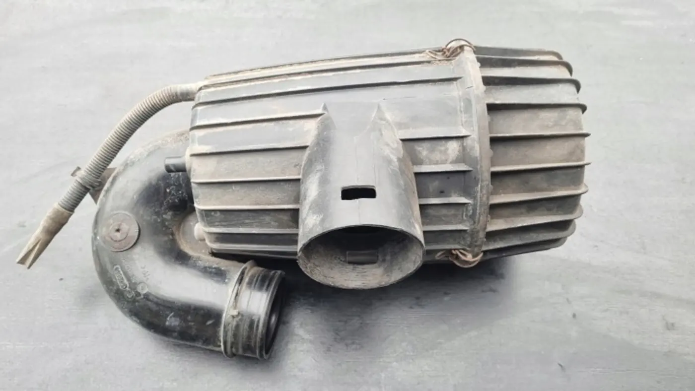 Корпус воздушного фильтра к Iveco  2006