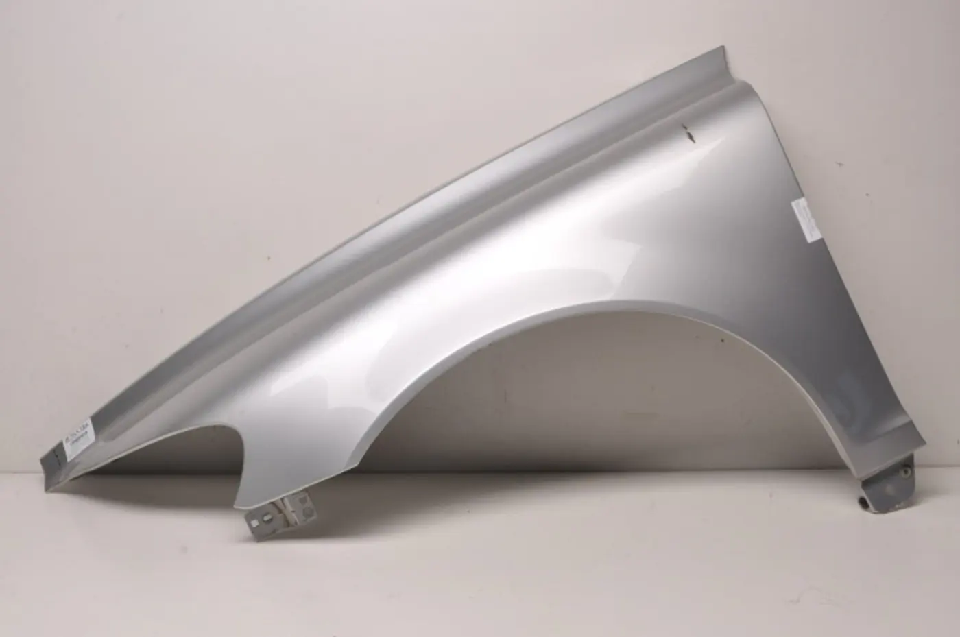 Крыло переднее левое к Volvo C70 2005