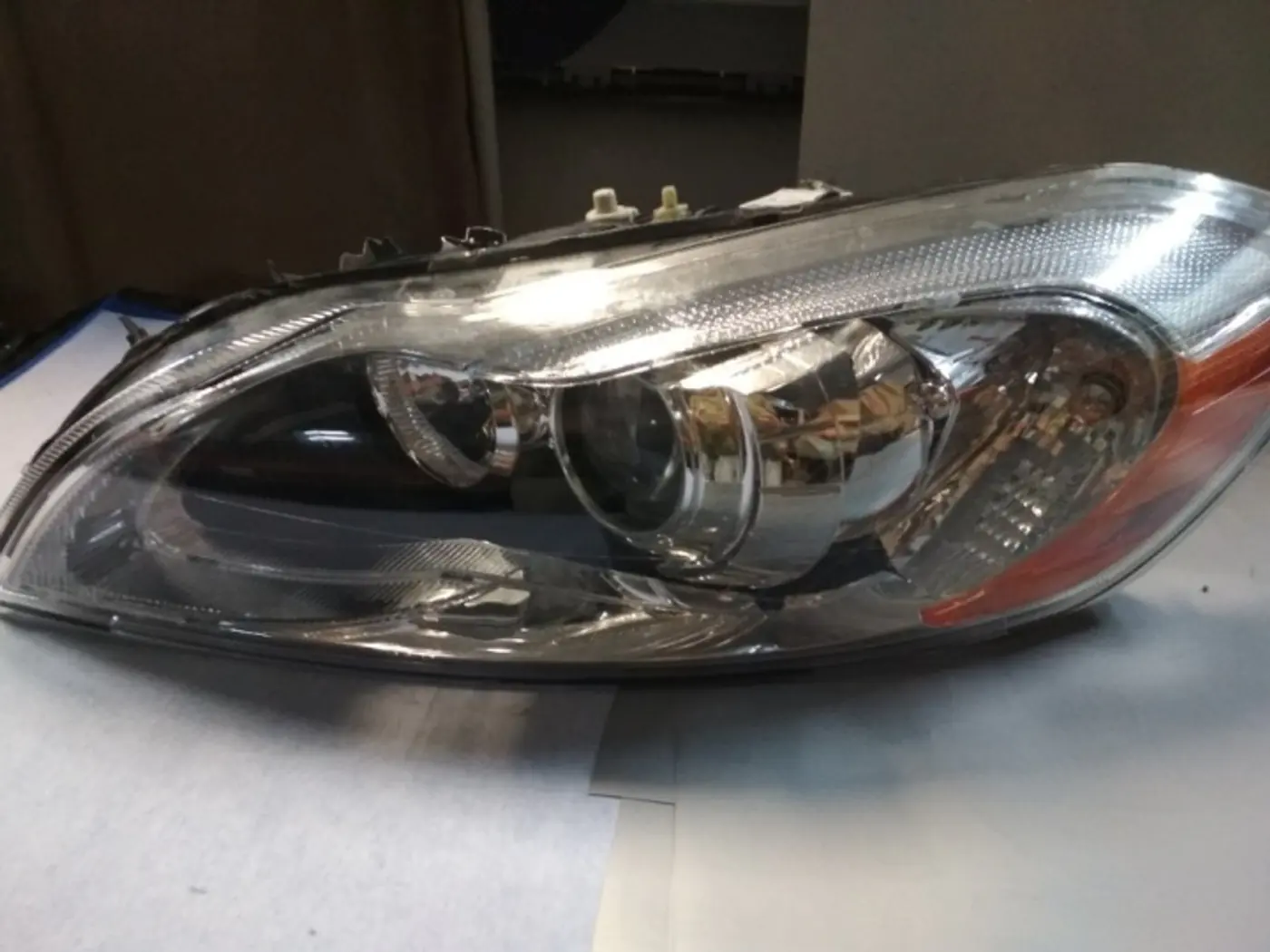Фара левая к Volvo C70 2005